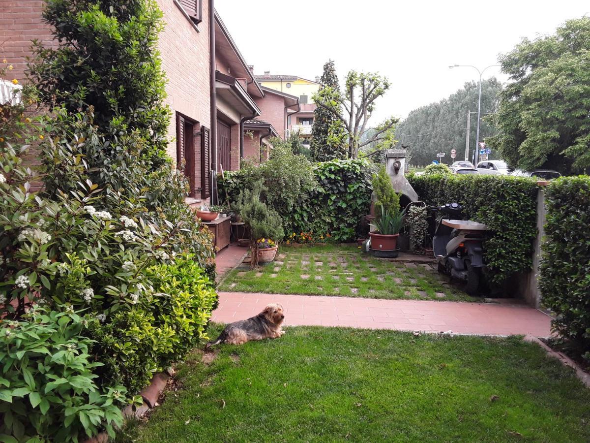 B&B La Rosa Gialla Maranello Buitenkant foto